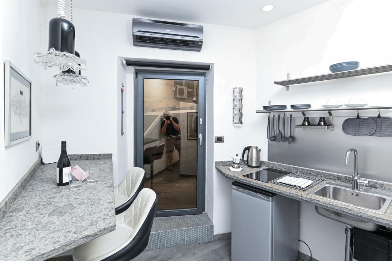 The Essential Trastevere Design Studio Rome Buitenkant foto
