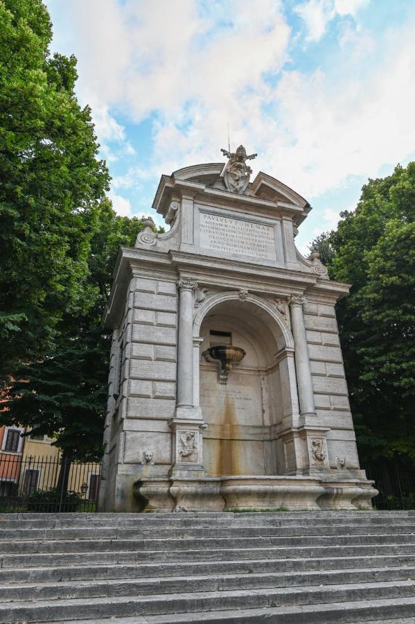 The Essential Trastevere Design Studio Rome Buitenkant foto