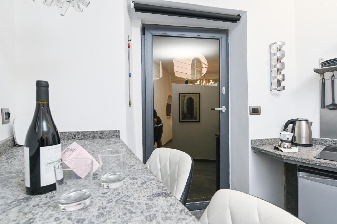 The Essential Trastevere Design Studio Rome Buitenkant foto