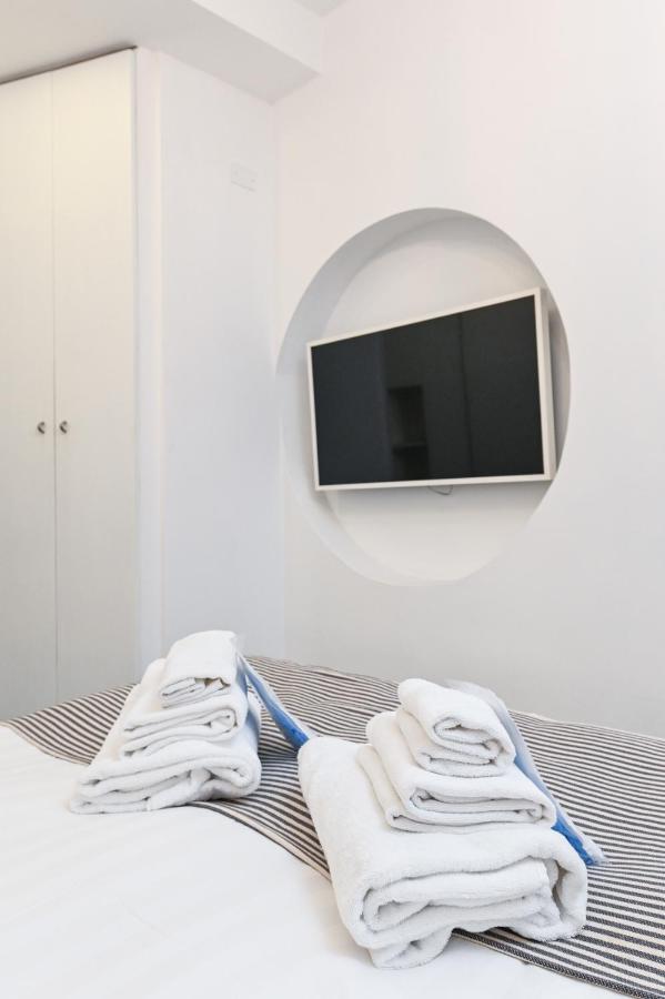 The Essential Trastevere Design Studio Rome Buitenkant foto