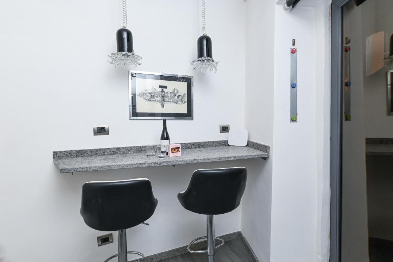 The Essential Trastevere Design Studio Rome Buitenkant foto