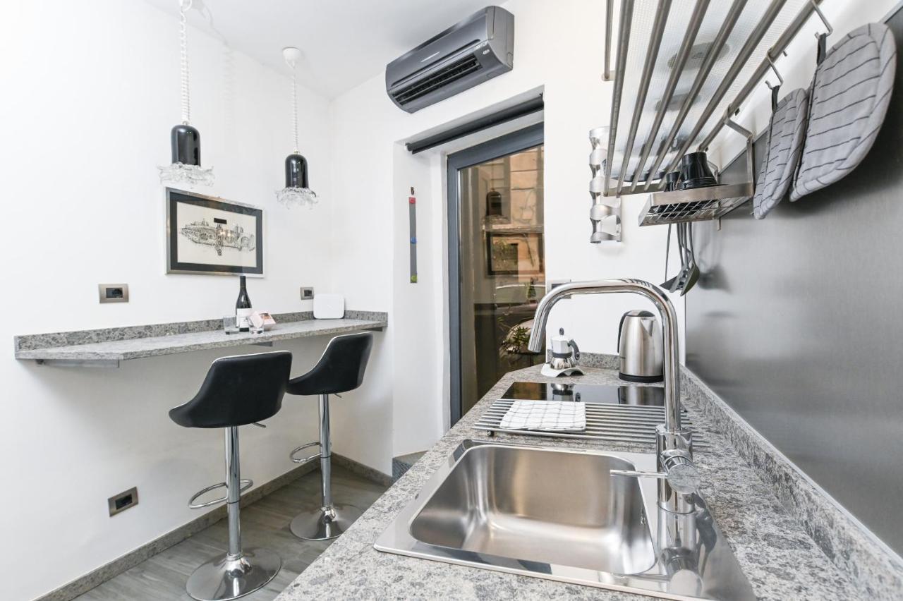 The Essential Trastevere Design Studio Rome Buitenkant foto