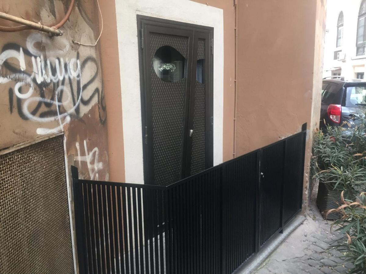 The Essential Trastevere Design Studio Rome Buitenkant foto